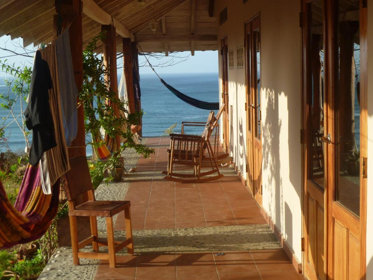 Hotel Kambutaleko Cambutal Exterior photo