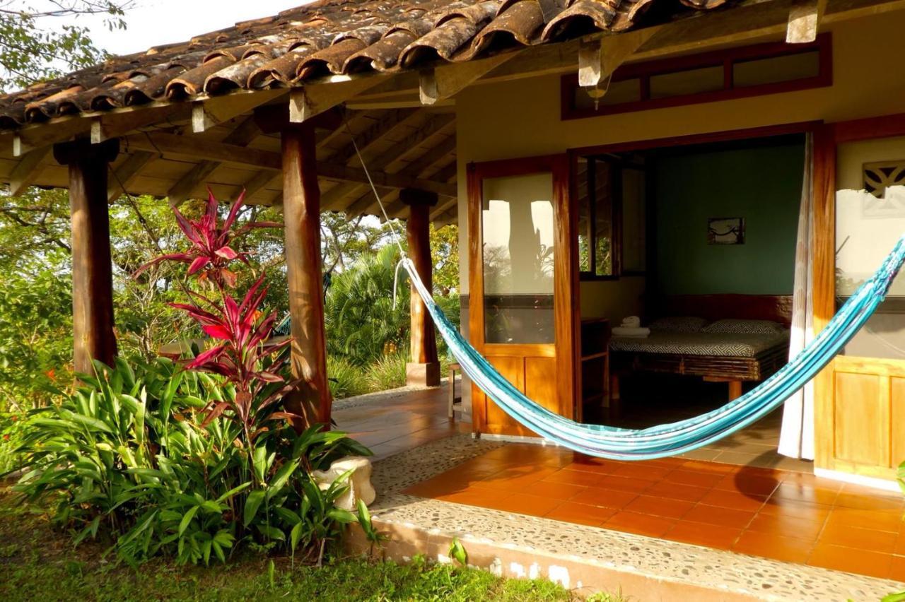 Hotel Kambutaleko Cambutal Exterior photo